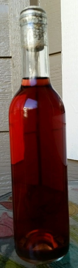 bottled-pom-65877.jpg