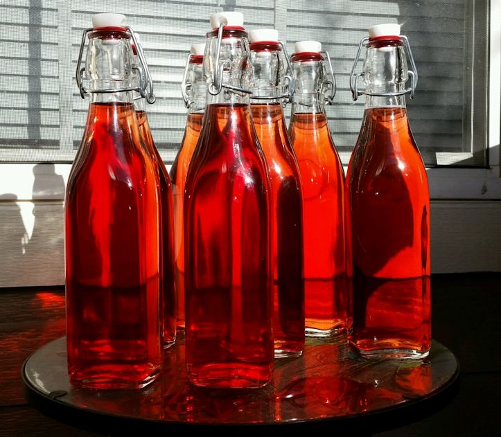 bottled-raspberry-melomel-65397.jpg