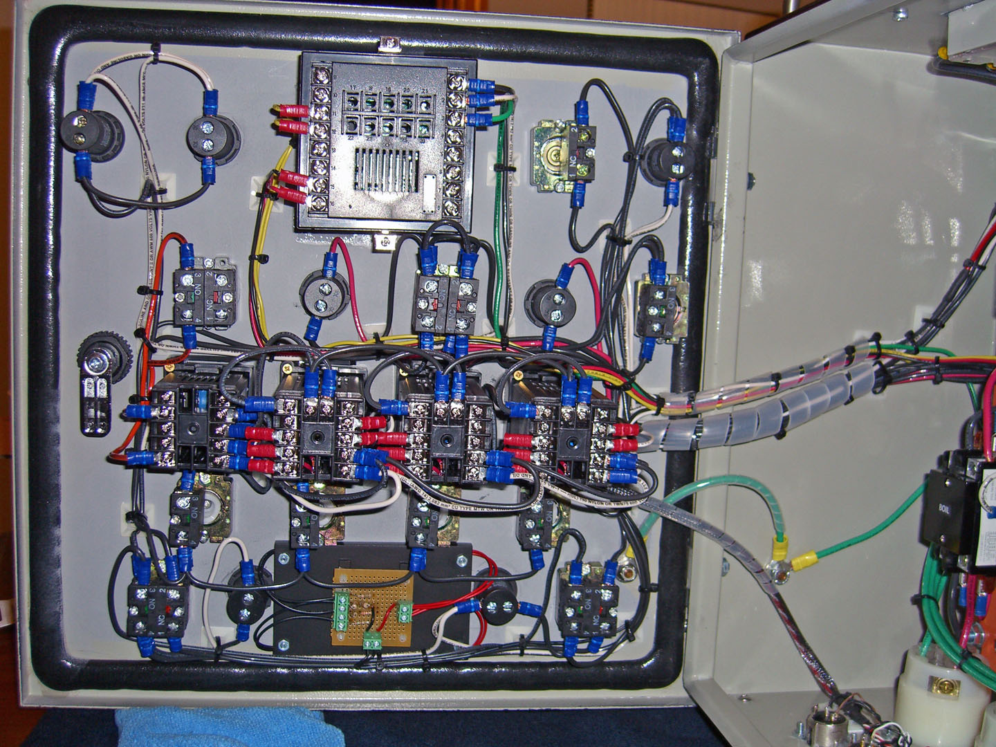 control-panel23-61072.jpg