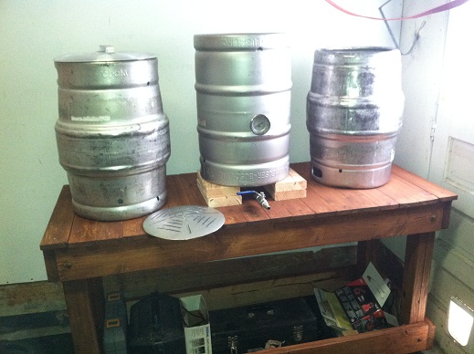 Brewstand just missing lower shelf.JPG