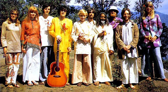 !Beatles-Donovan-India1.jpg