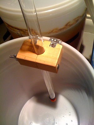 Siphon Clamp.jpg