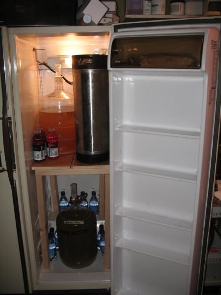 fridge.jpg fridge.jpg
