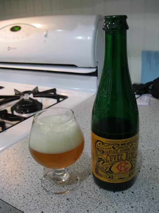 Lindemanns Renee Cuvee  Lambic 003.jpg