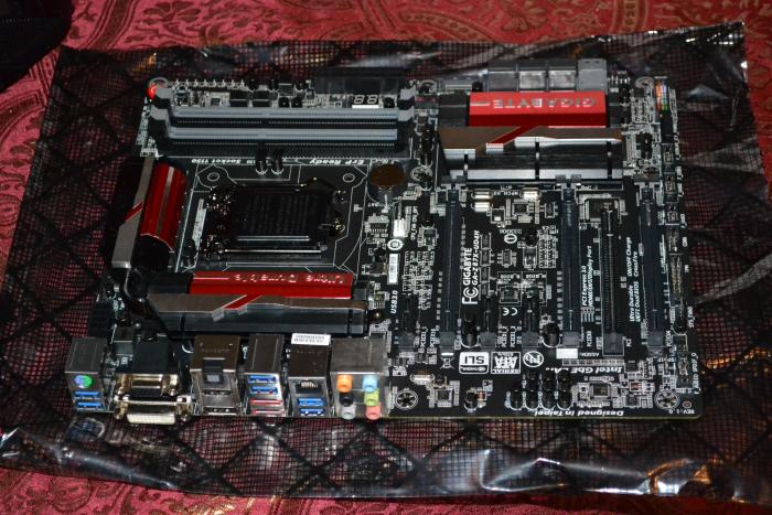 motherboard 1.jpg