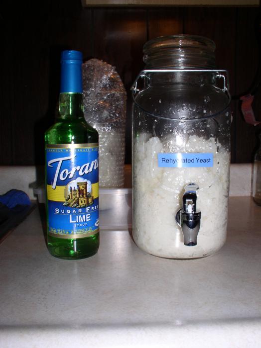 gallon spigot jar.jpg