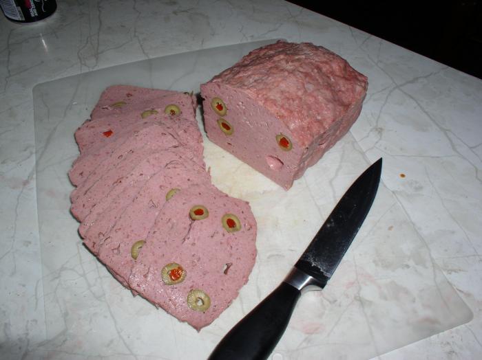 olive loaf bologna 4-22-14.jpg
