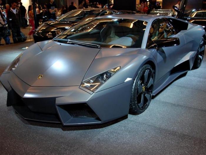 2008-Lamborghini-Reventon-15.jpg