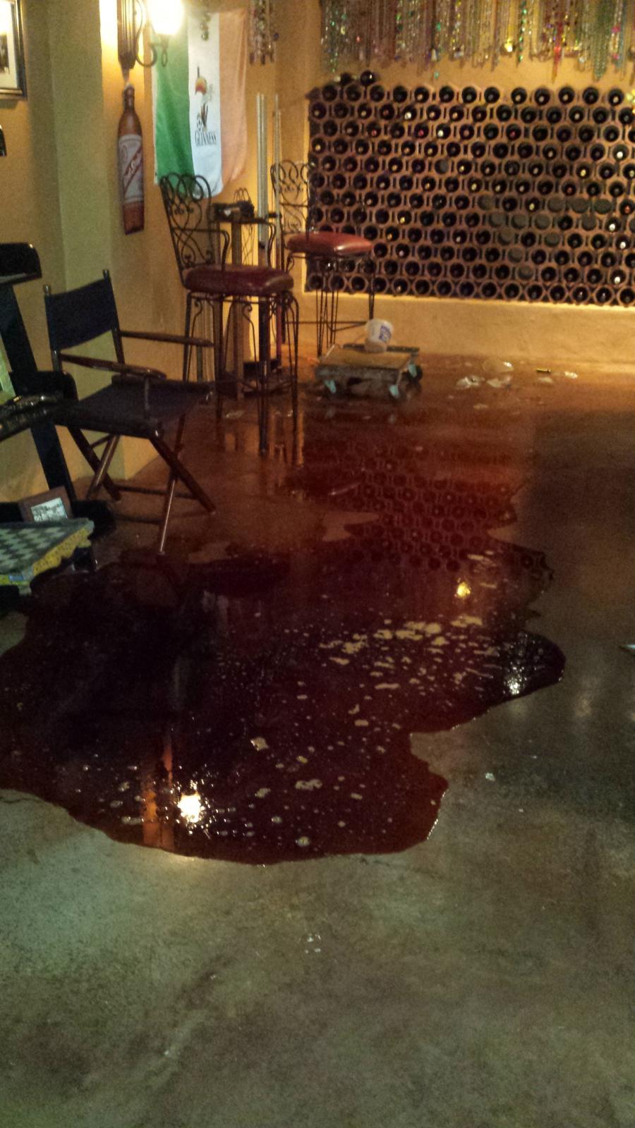 carboy explosion 2.jpg carboy explosion 2.jpg