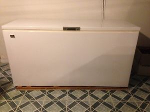 CongÃ©lateur 36 pied cube.JPG