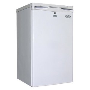 sunpentown-small-upright-freezer.jpg