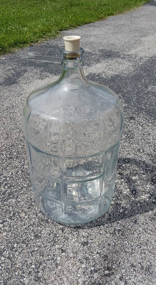 Kentucky Italian glass carboy, 5 gallons; 20 Homebrew Talk Beer
