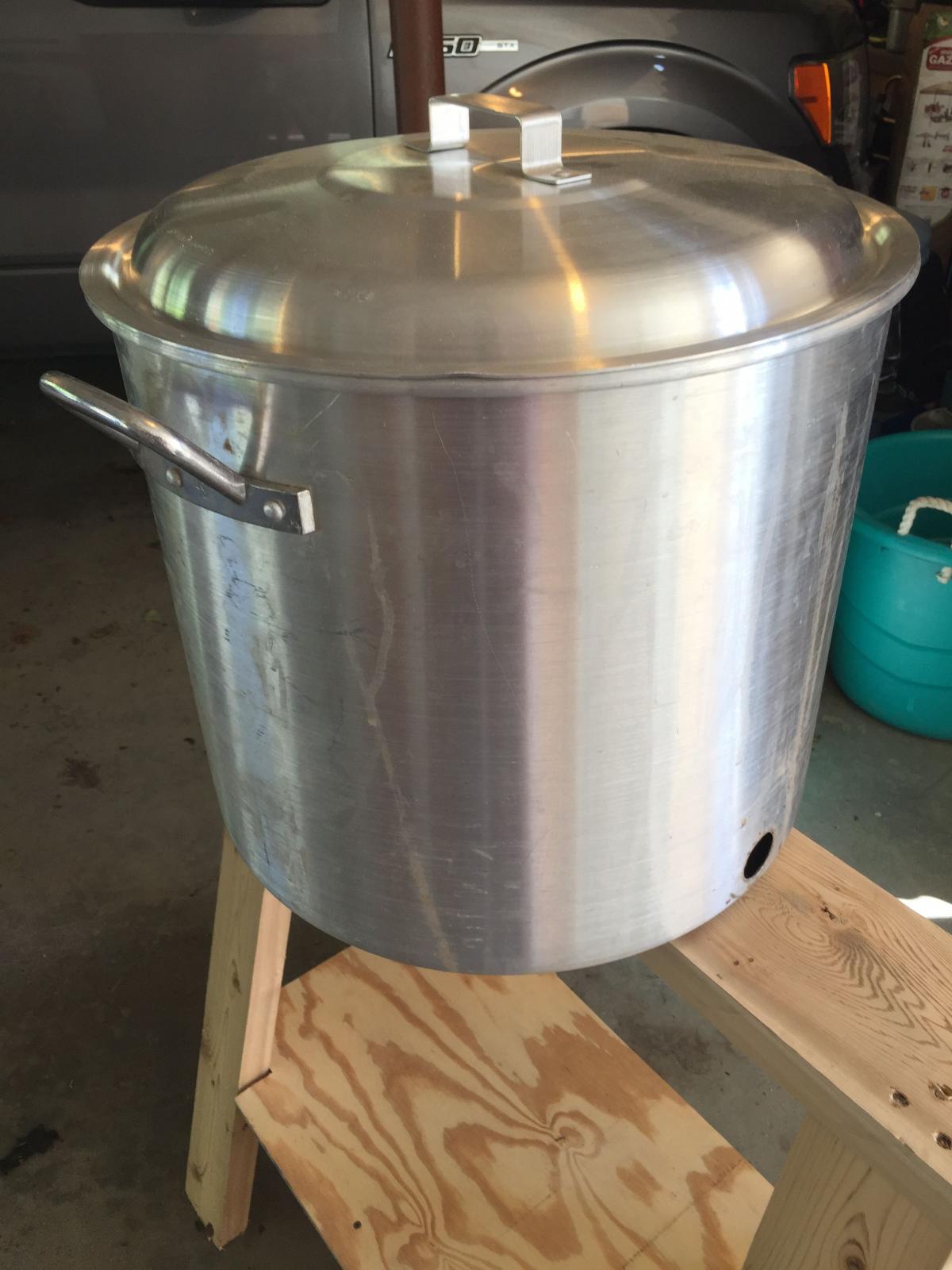 Aluminum pot.jpg