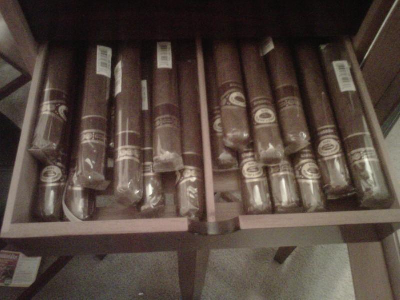 cigar3.jpg cigar3.jpg