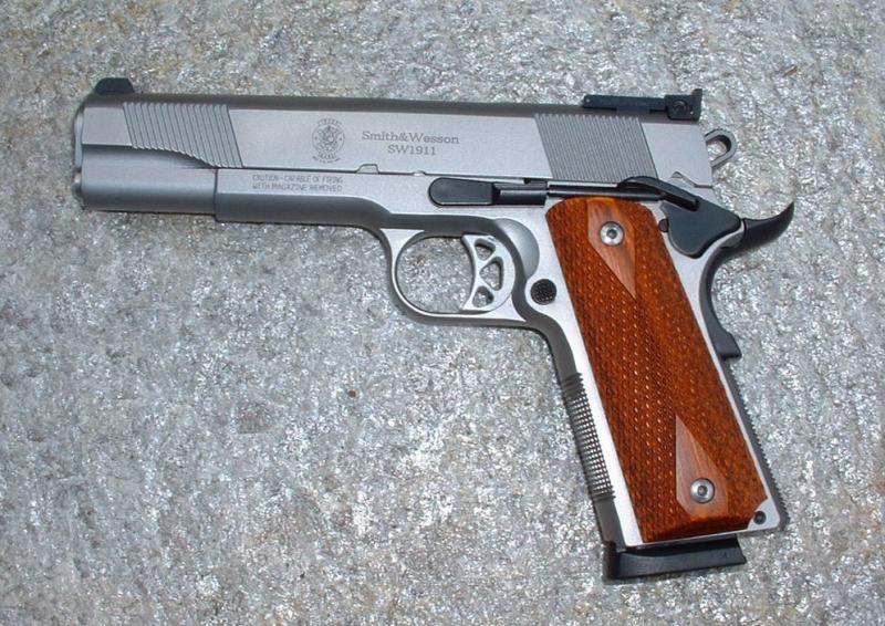 S&W 1911 left.jpg