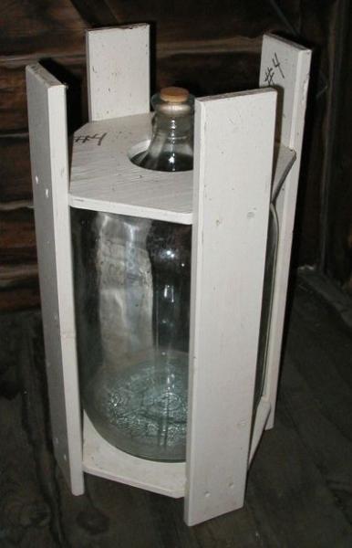 Carboy001r.jpg