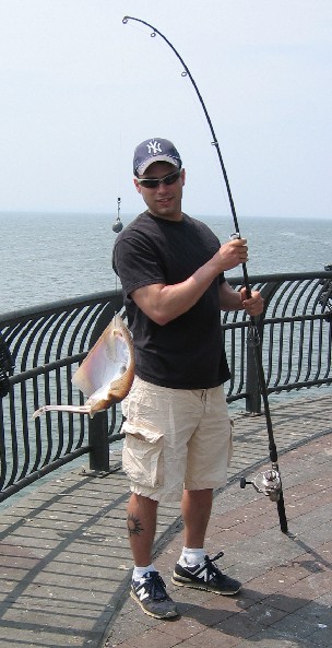 051607 - A skate from the Pier.JPG