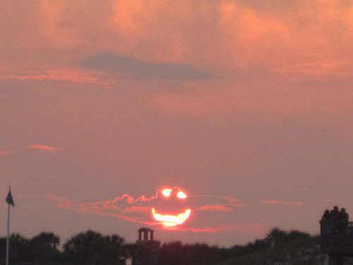 a_smiling_sunset.jpg