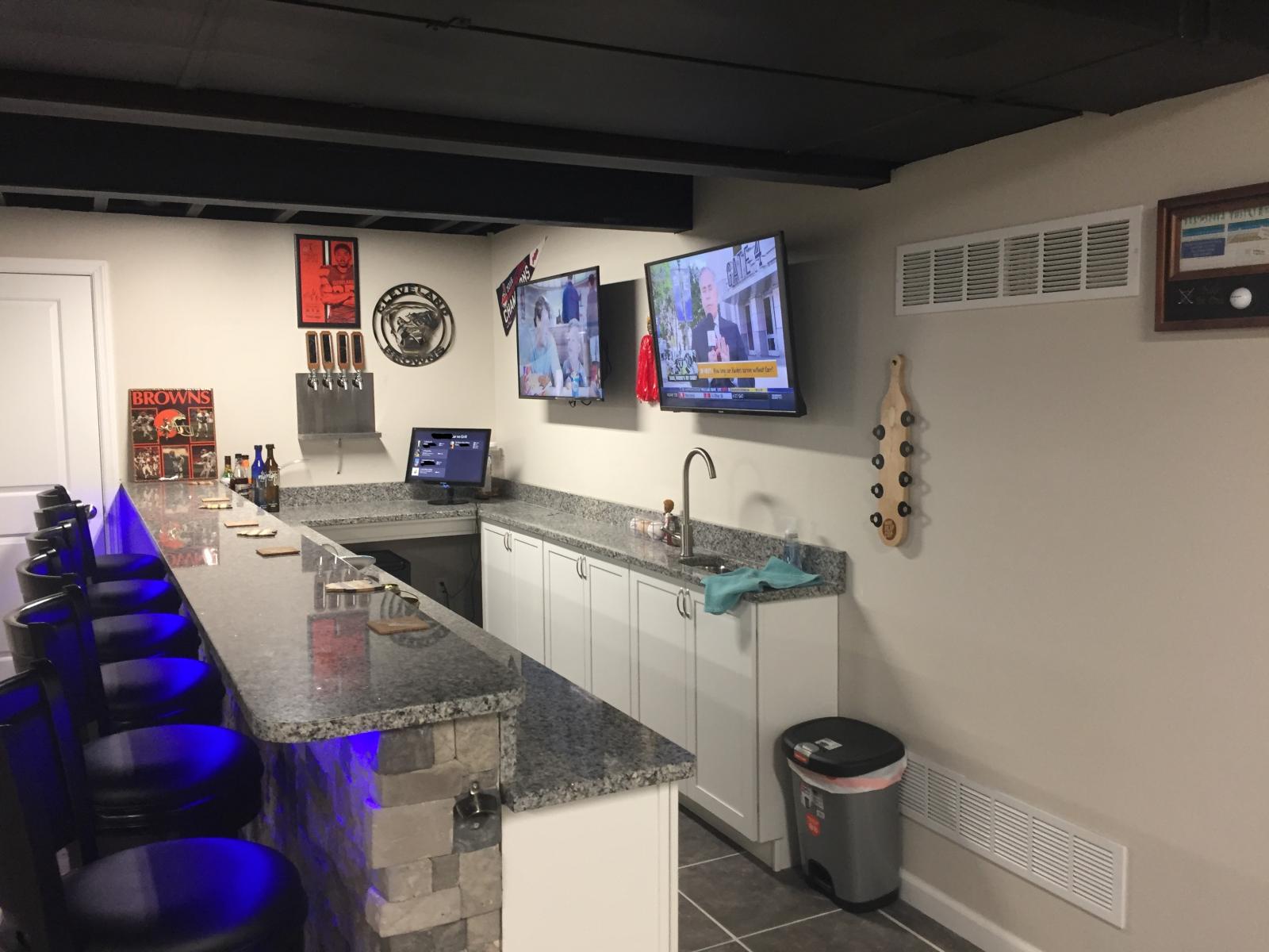 bar 1.jpg