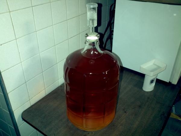 Afpelwine 11/04/11 -First brewing attempt.