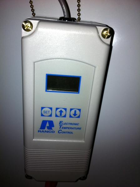 Temp controller (close up)