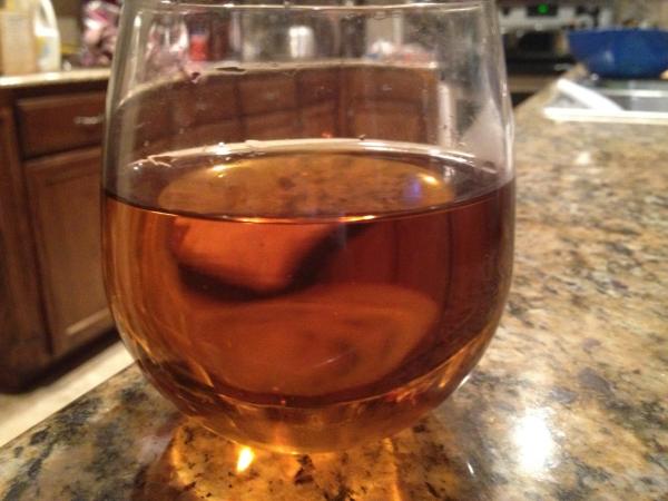 Friar Tuck's Golden reserve (Mead) poured