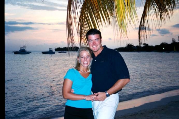HOmeymooncouple2