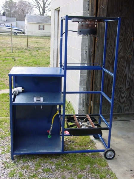 636-stand2