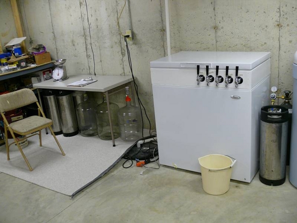 IndoorBrewshopMeasuringTableandTapper