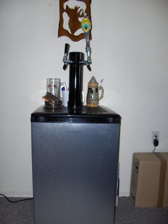 SylvaniaSE80106-2Kegerator