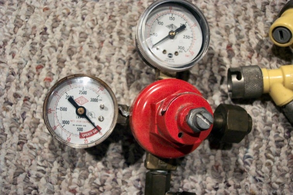 Regulator2121207