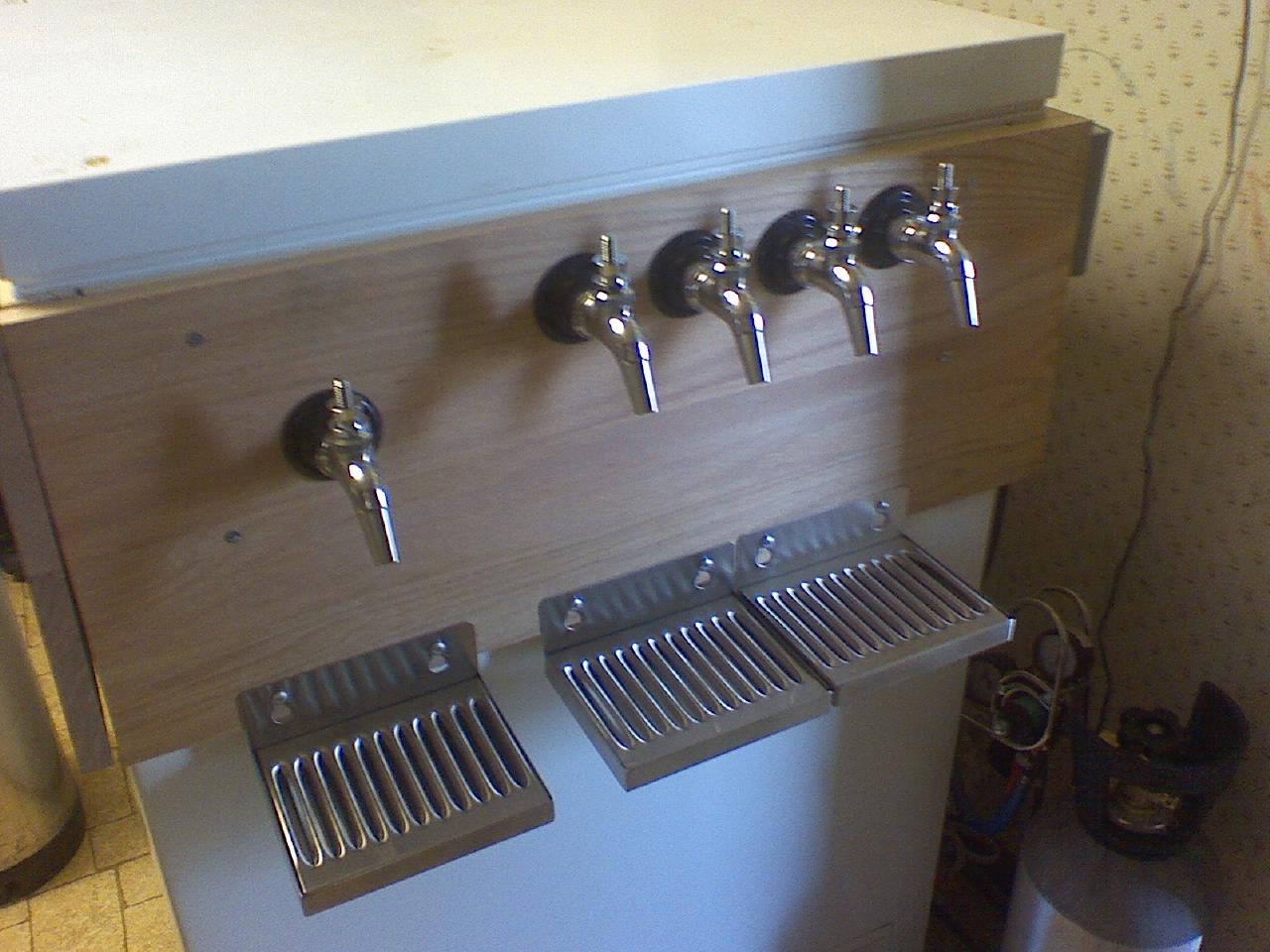 Keezer_Outside