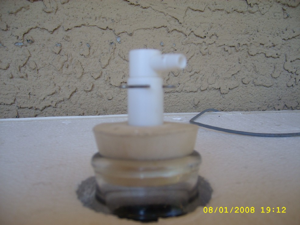 Liquid-freeairlock