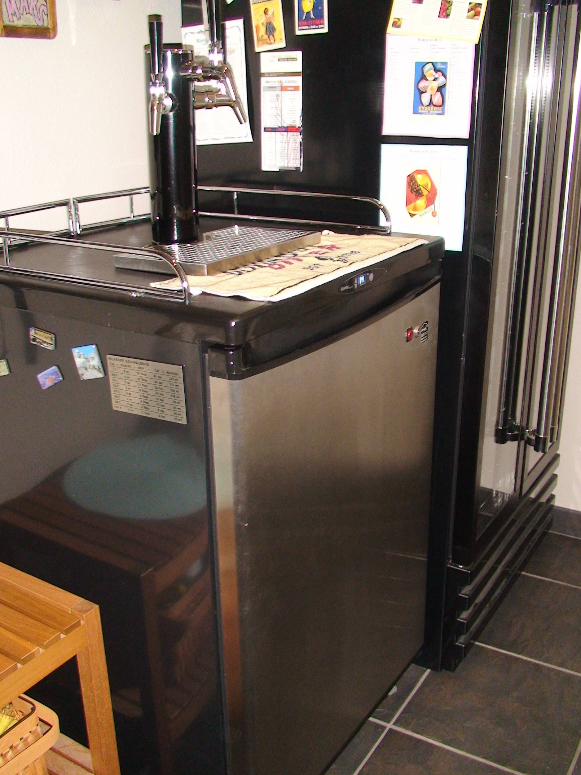 DanbyKegerator-ThreeKegConversion