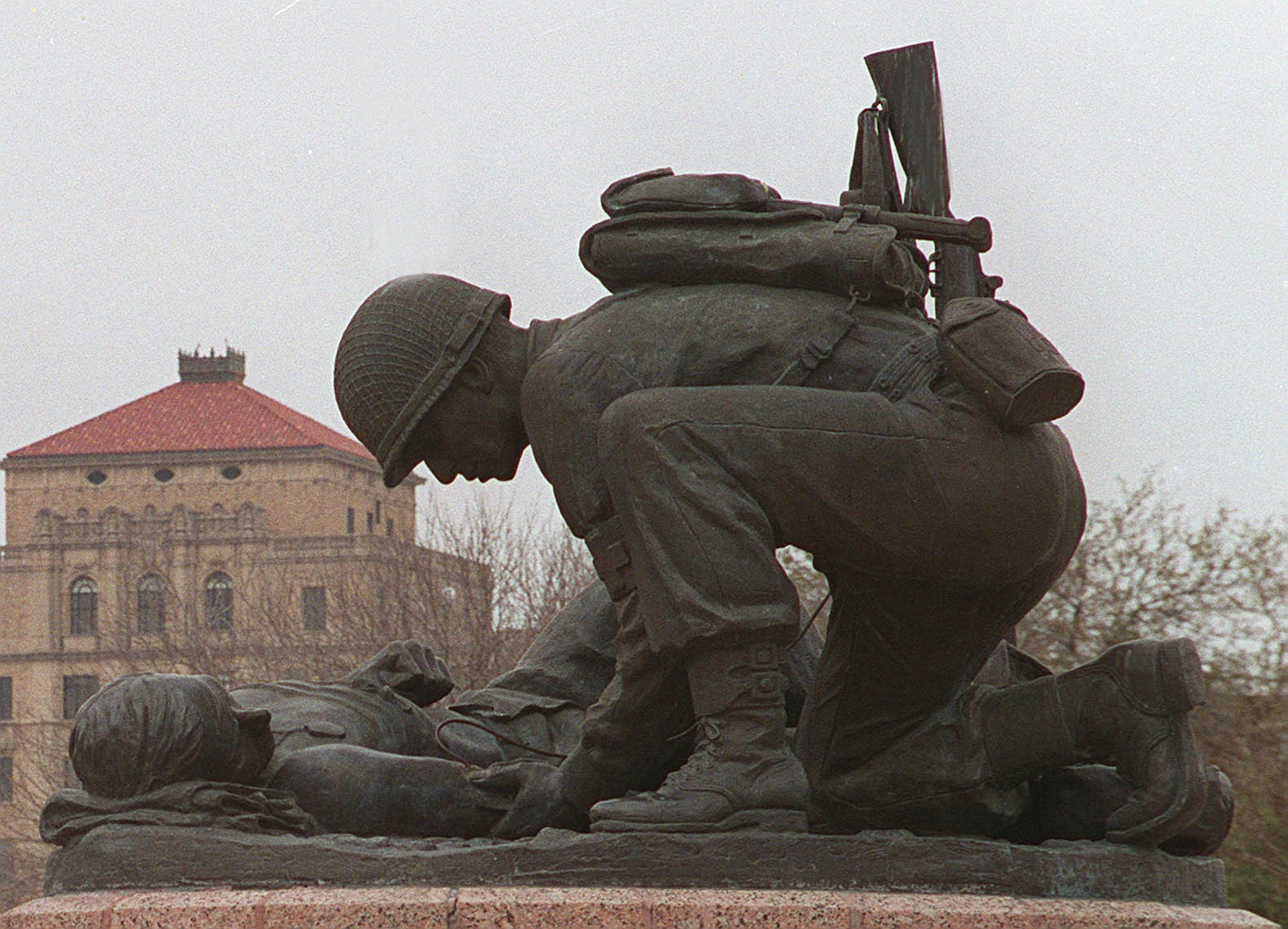 CombatMedicPhoto