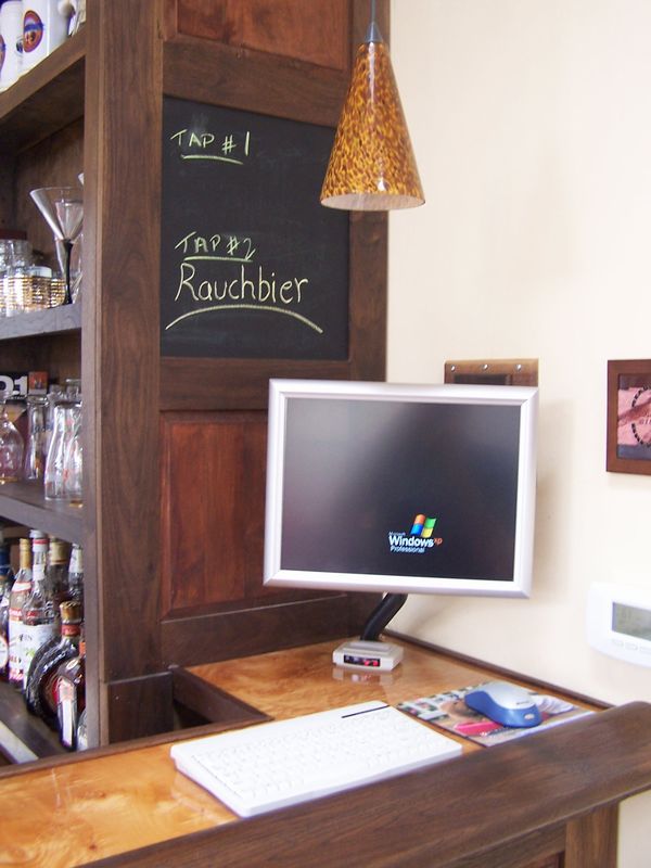 Touchscreencomputeronwirelessnetwork