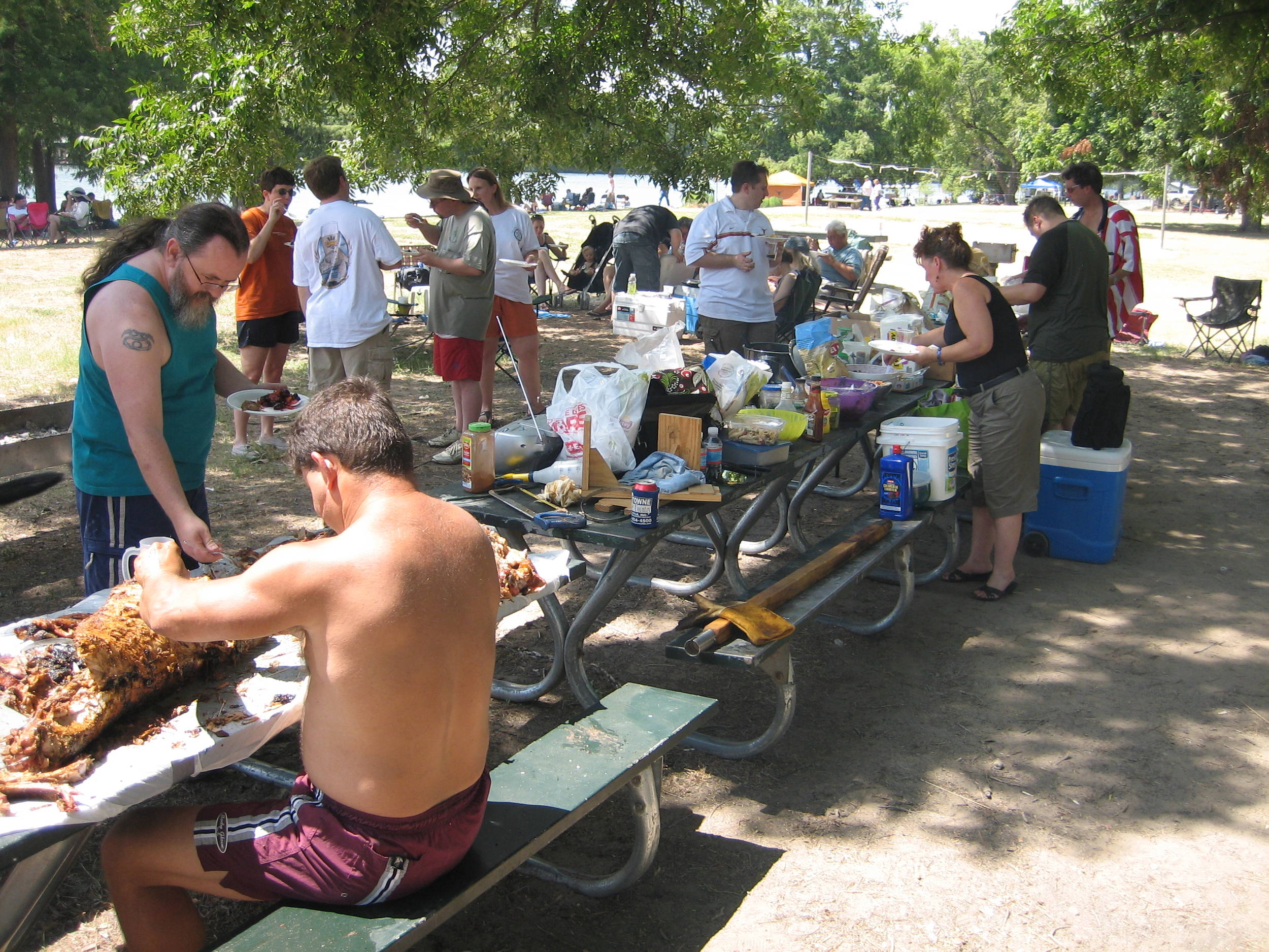 Zealots2009picnicfoodtable
