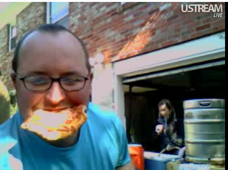 opher_eating_pizza