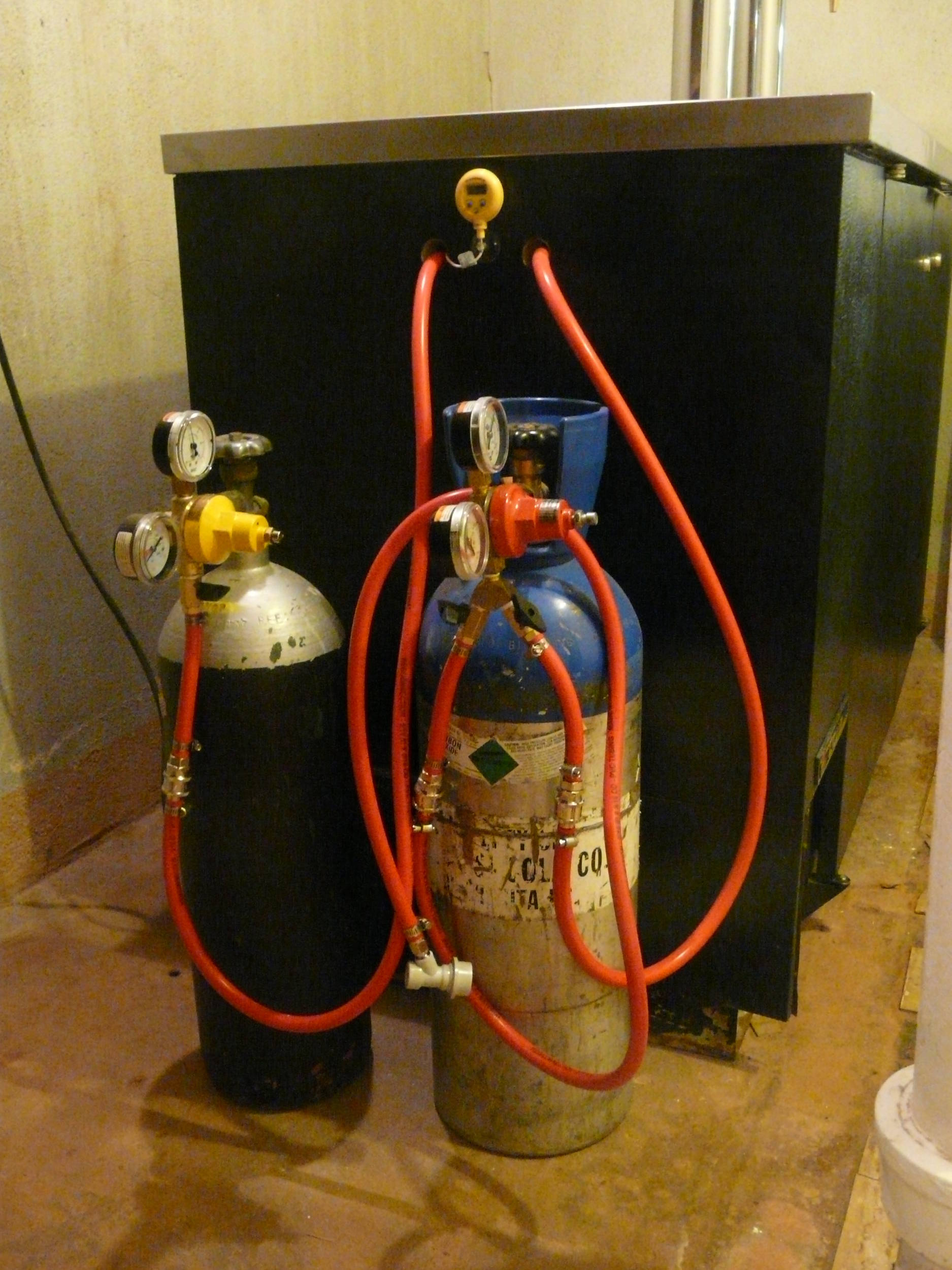 BeerGasampCO2Tanks
