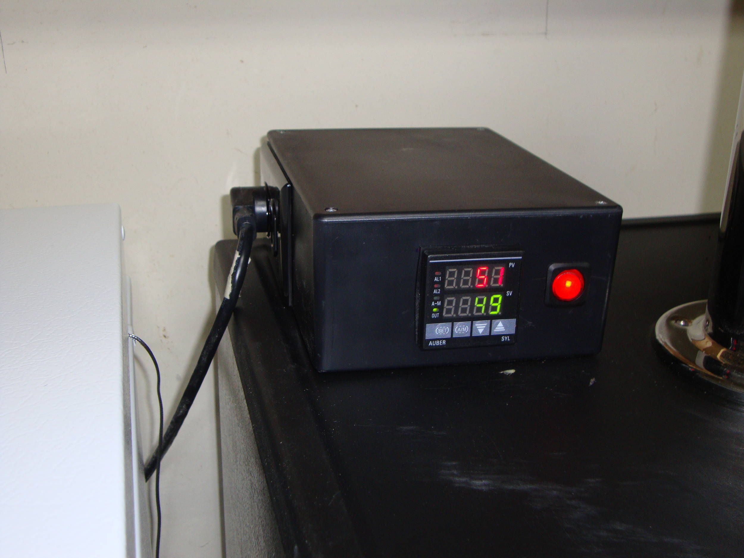 TemperatureController