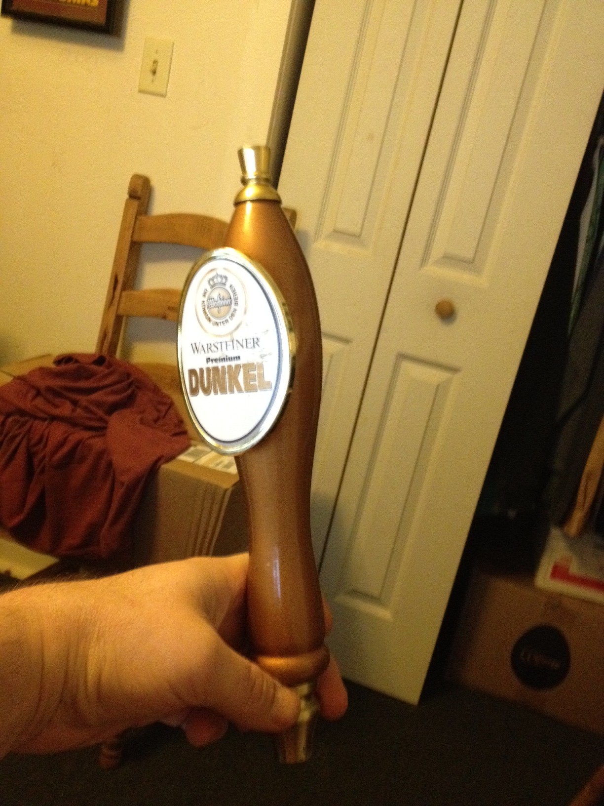 Dunkel handle