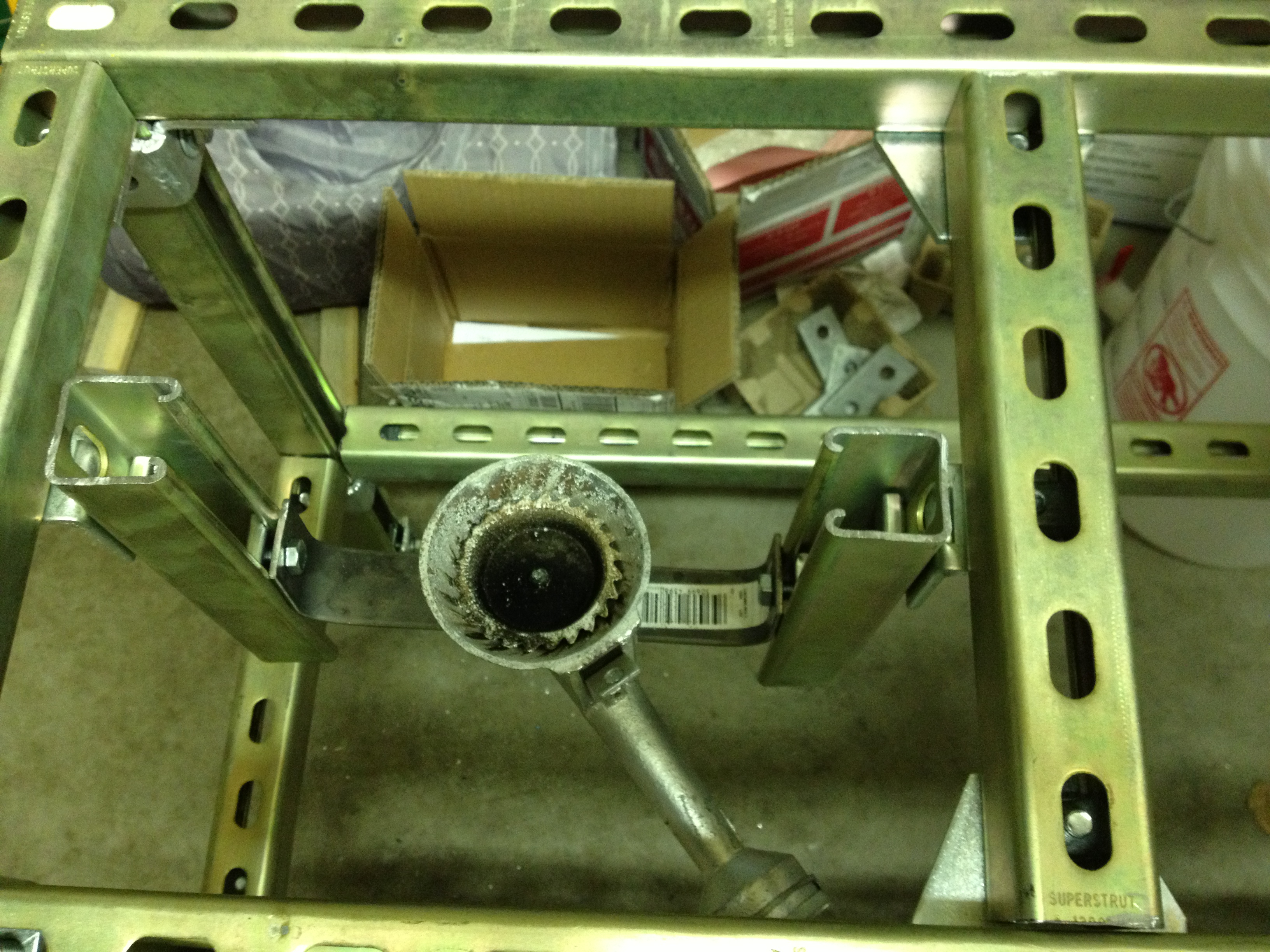 Strut burner