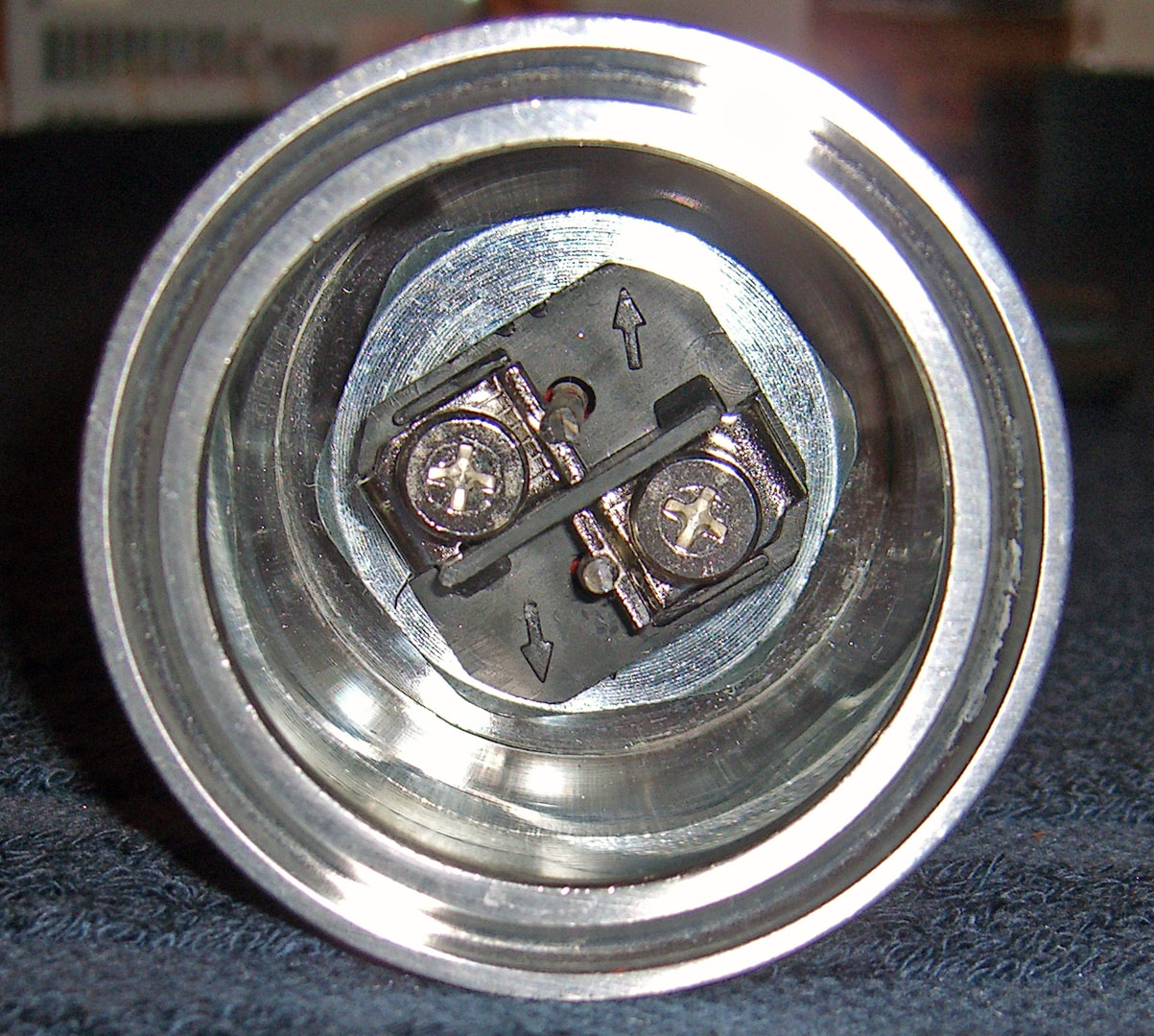 Element in guard end