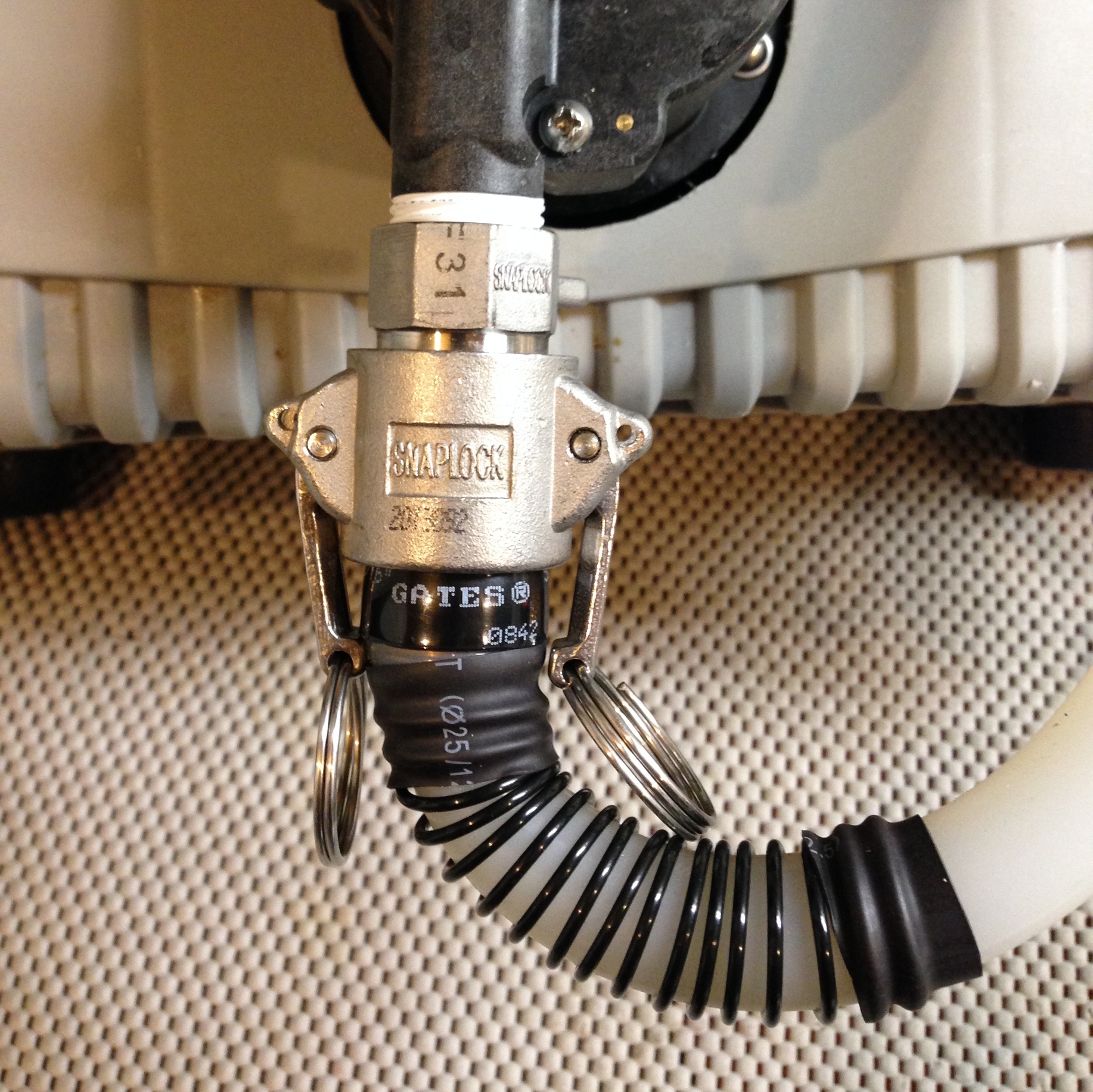 Low-Profile Hose Clamps