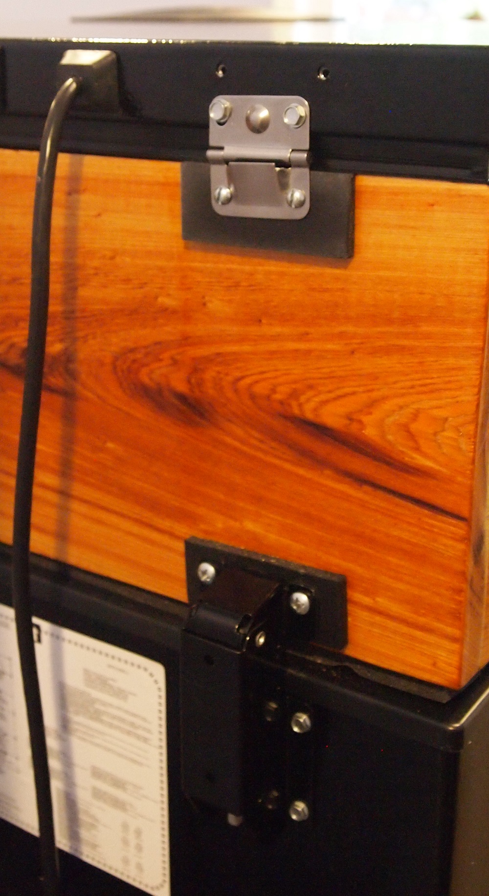 Keezer - Coleman Hinges