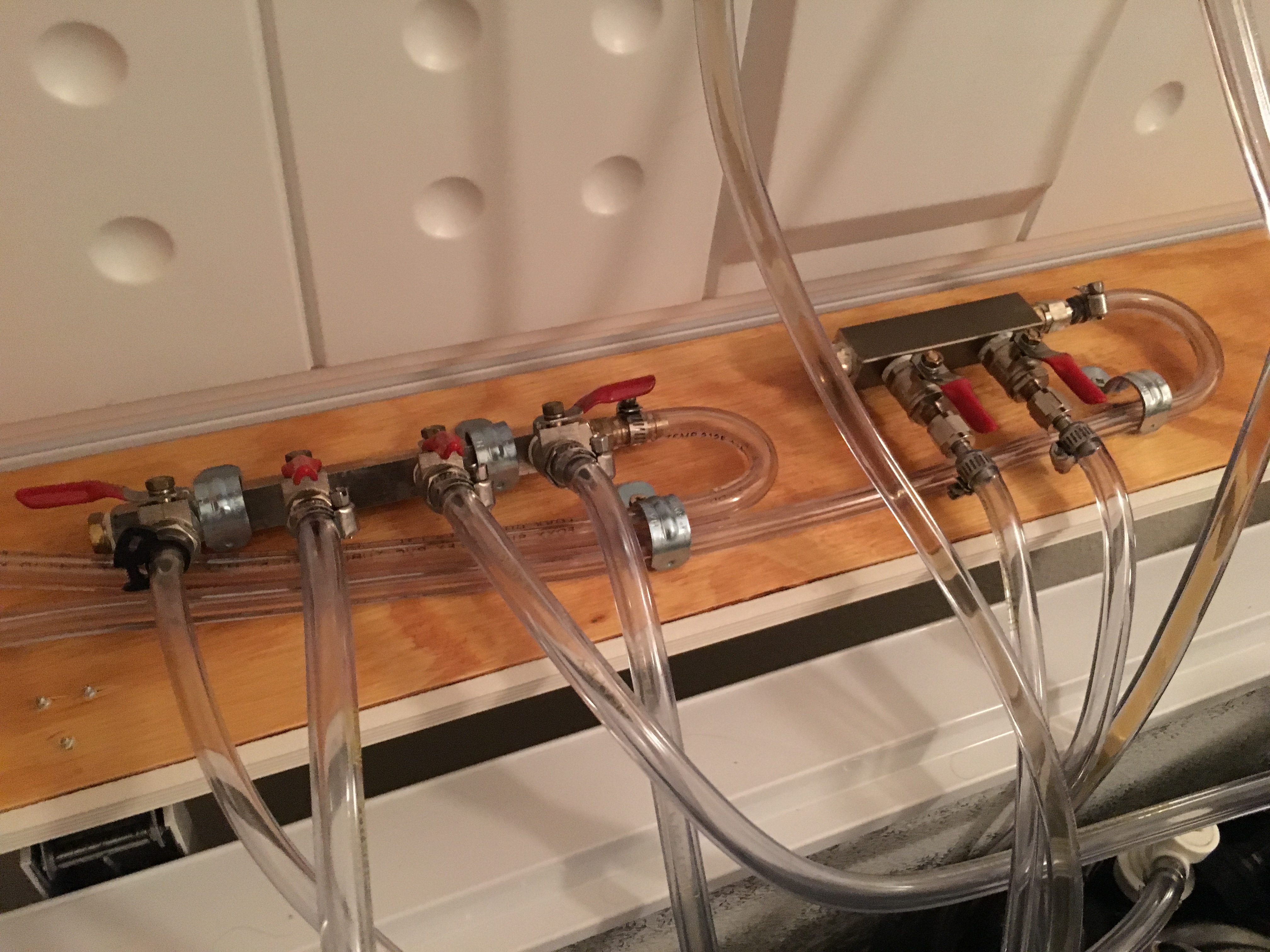 Mounted distributors