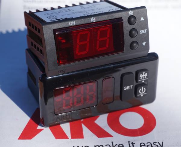 AKO Universal Digital Thermostats for refrigerators and freezers