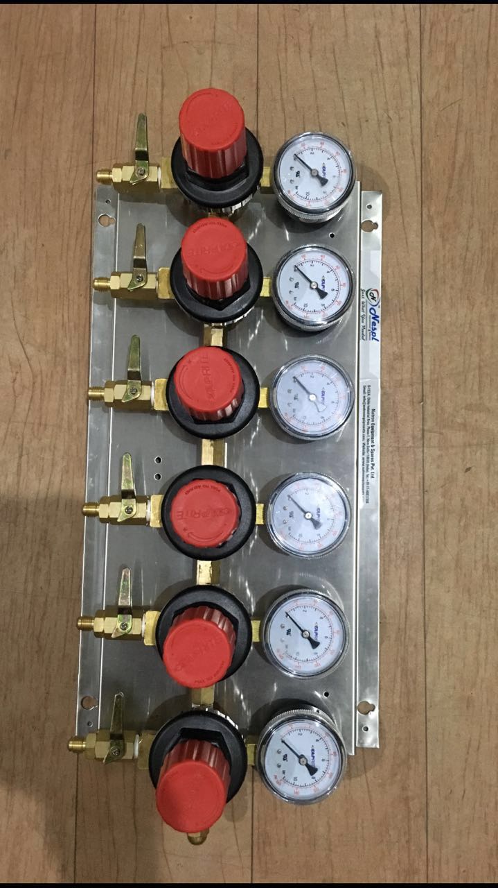 Beer Co2 6 Way Wall Mounted Secondary Regulator Set