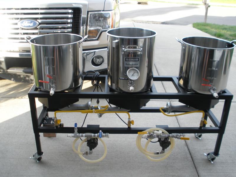 stand with pumps and chiller1.jpg