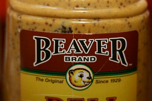 20091007-mustard-beaver-closeup.jpeg